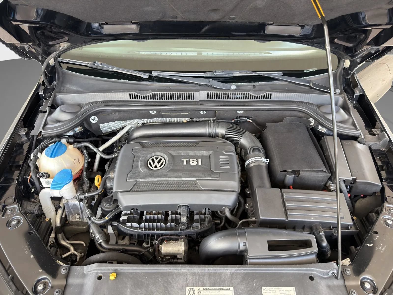 Used 2015 Volkswagen Jetta Sport FWD image 21