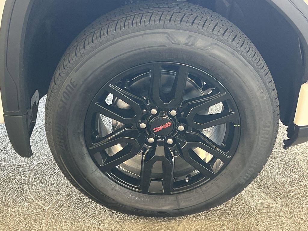 New 2026 GMC Sierra 1500 Elevation image 33