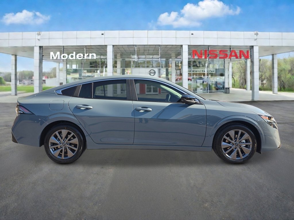 New 2026 Nissan Sentra SL w/ Floor Mat Package FWD image 6