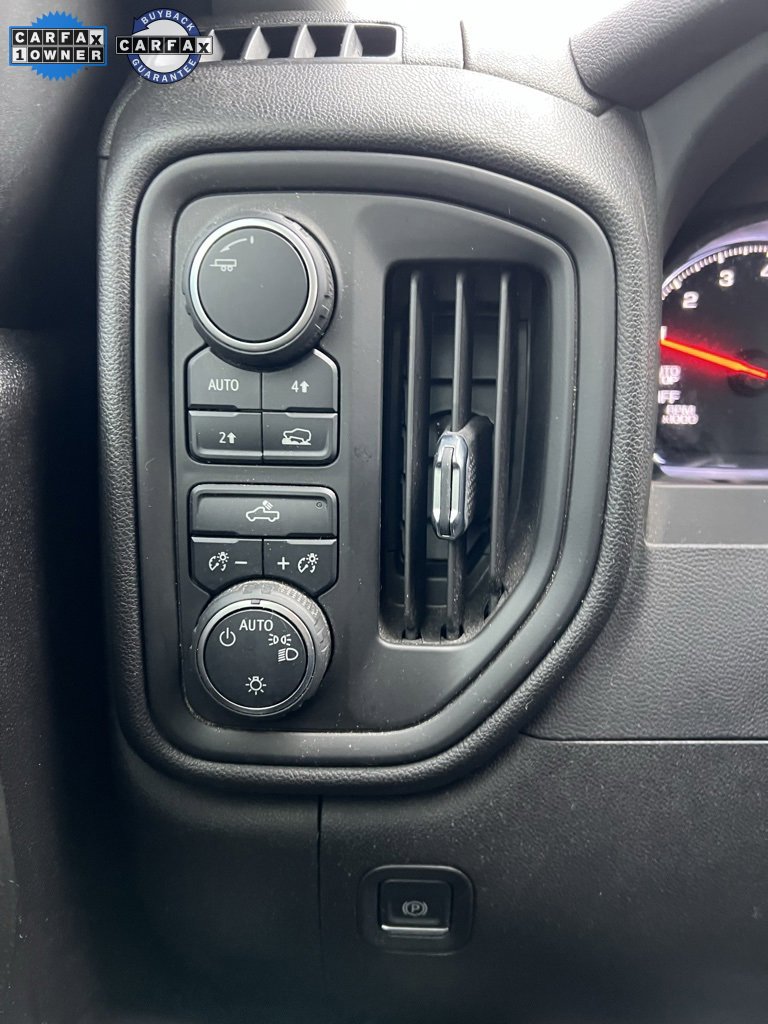 Used 2022 Chevrolet Silverado 1500 Custom image 13