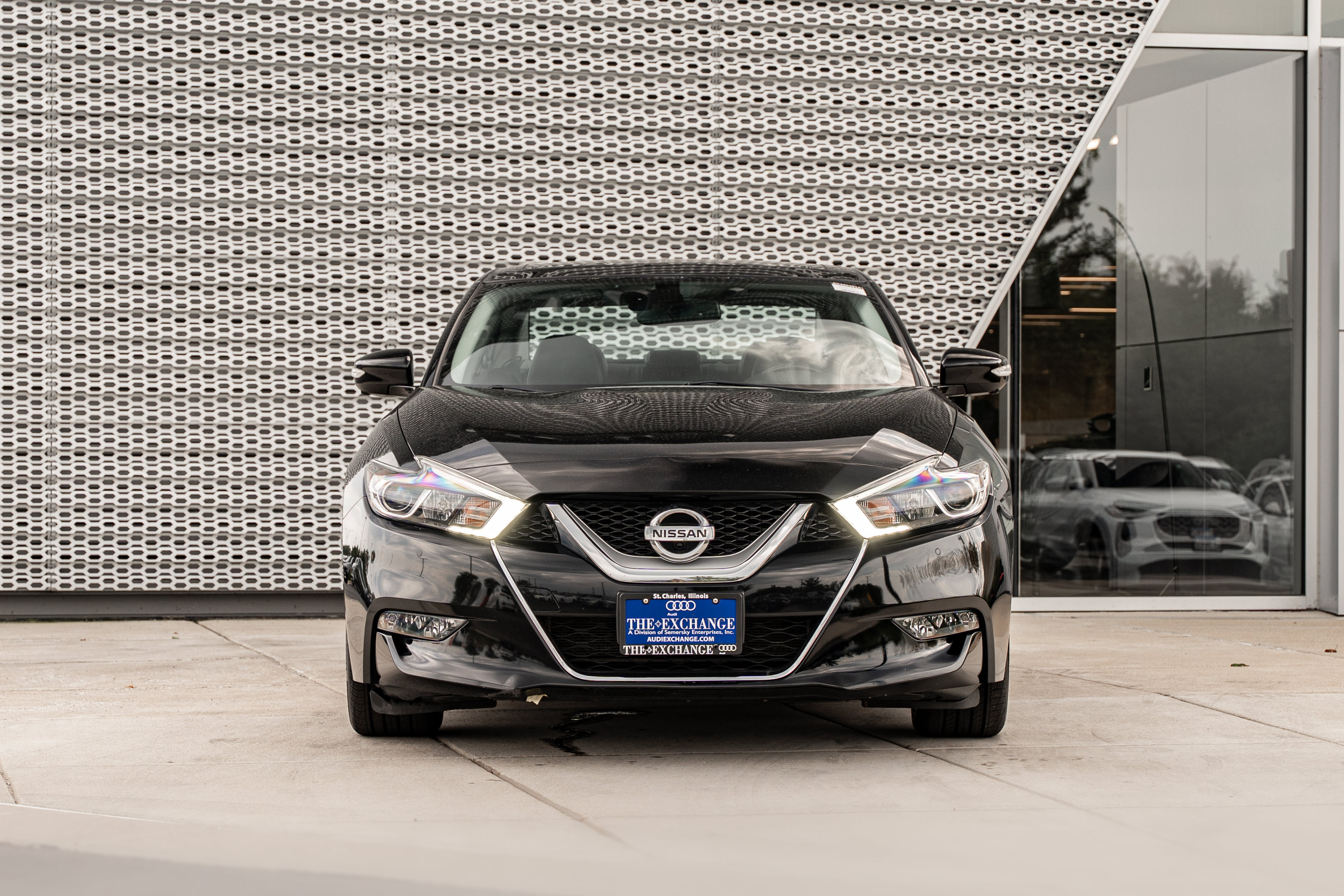 Used 2017 Nissan Maxima Platinum w/ Medallion Package FWD image 26