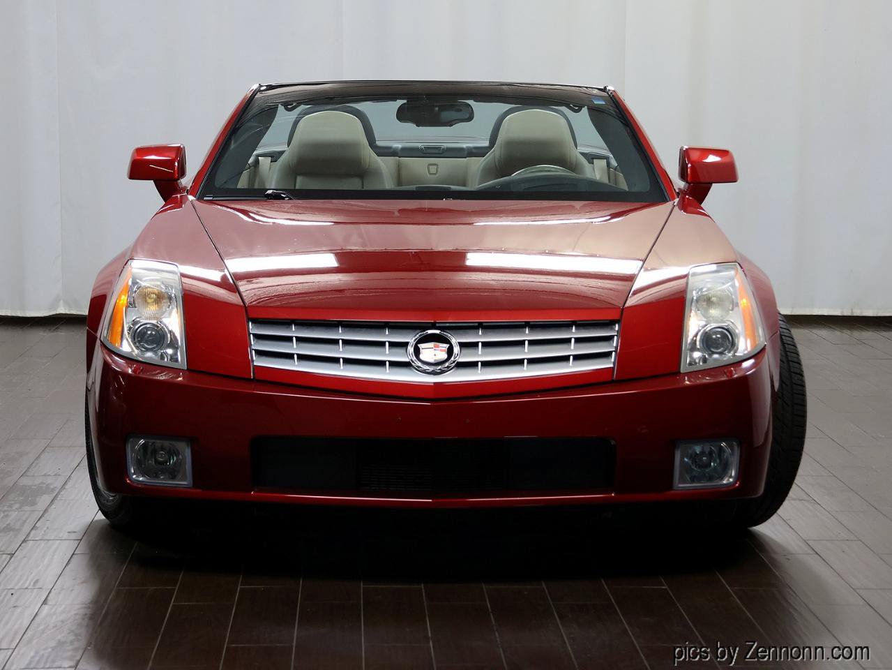 Used 2008 Cadillac XLR RWD image 5