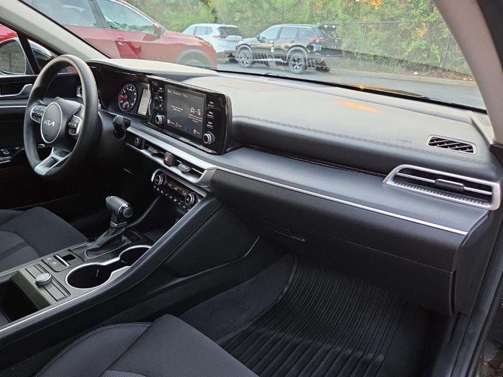 Used 2024 Kia K5 LXS FWD image 40