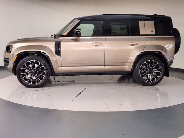 New 2026 Land Rover Defender 110 OCTA image 5