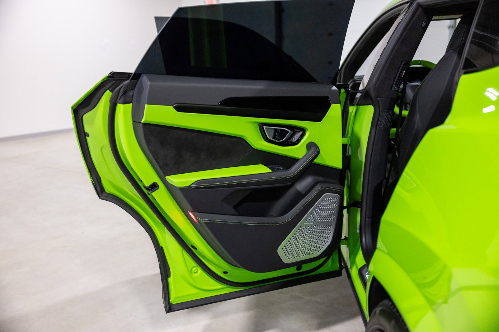 Used 2022 Lamborghini Urus image 29