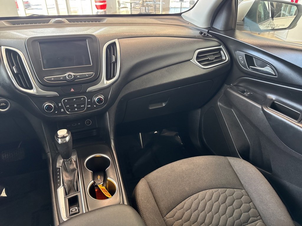Used 2019 Chevrolet Equinox LT w/ Driver Convenience Package image 19