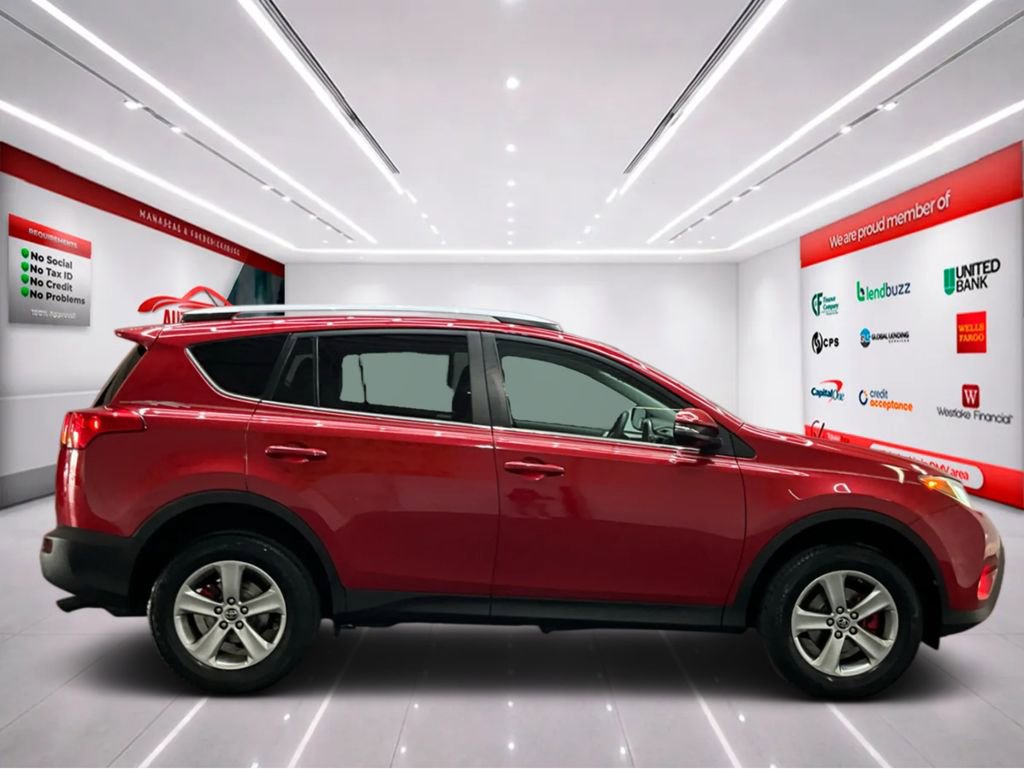 Used 2015 Toyota RAV4 XLE FWD image 9