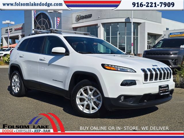 Used 2018 Jeep Cherokee Latitude FWD image 1