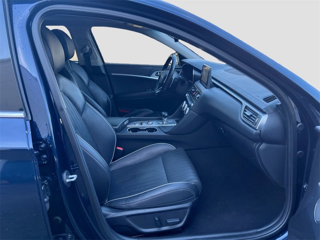Used 2020 Genesis G70 2.0T w/ Elite Package image 28