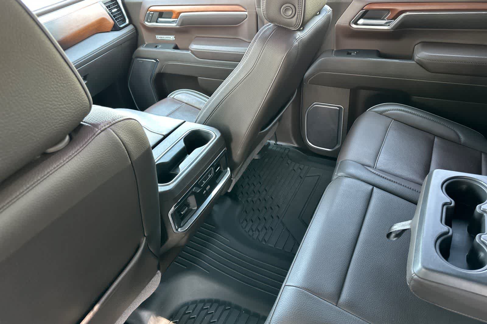 Used 2022 GMC Sierra 1500 Denali w/ Denali Reserve Package AWD/4WD image 5