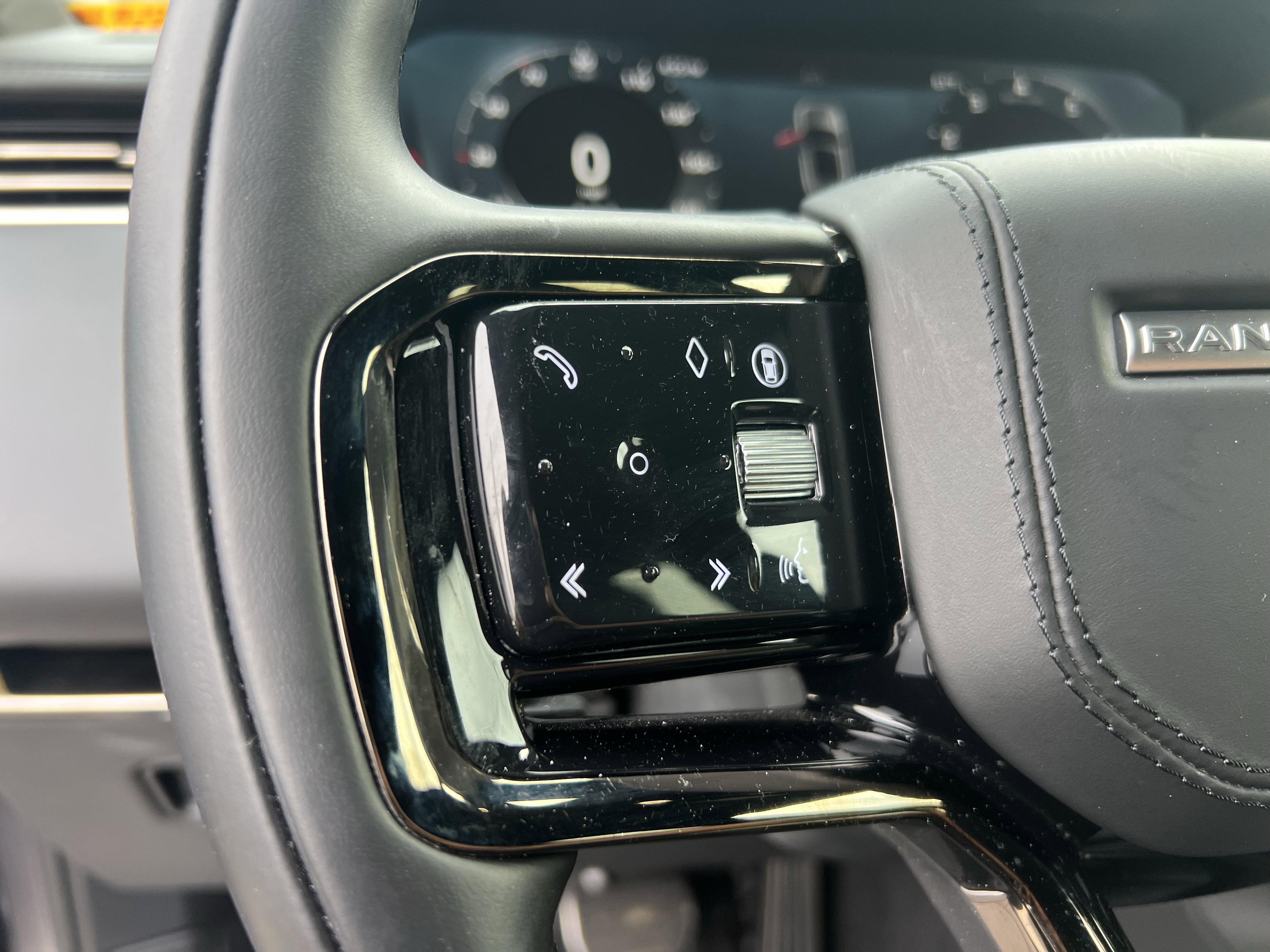 Certified 2025 Land Rover Range Rover Sport Autobiography AWD/4WD image 20