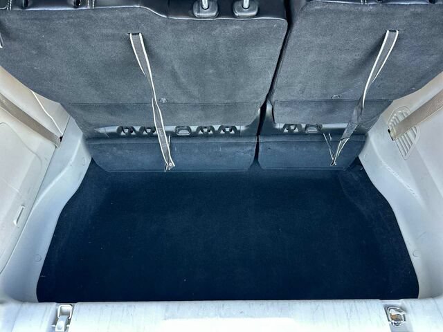 Used 2023 Chrysler Pacifica Touring-L FWD image 18