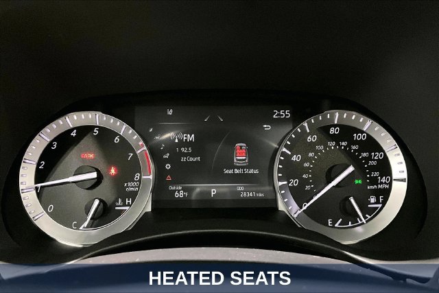 Used 2020 Toyota Highlander XLE AWD/4WD image 18
