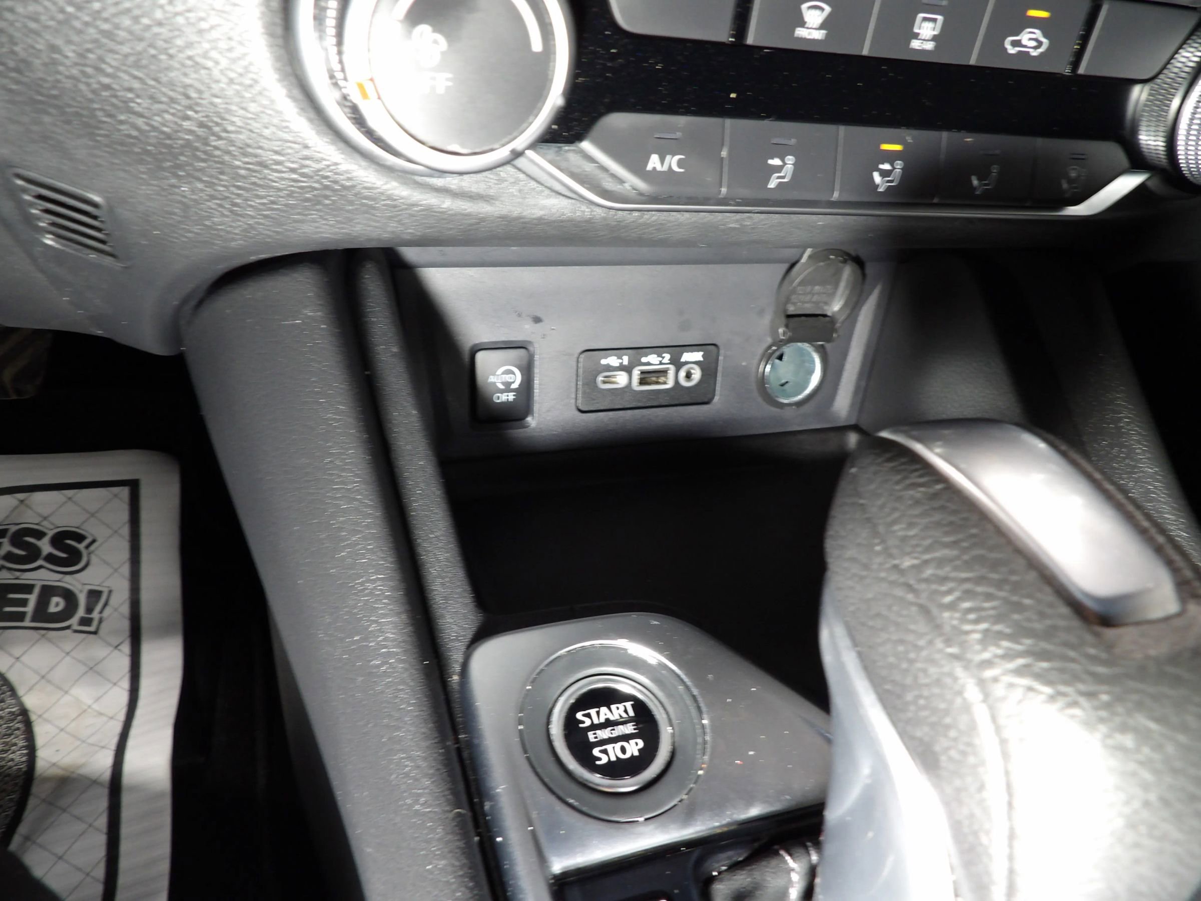 Used 2025 Nissan Sentra SV image 15