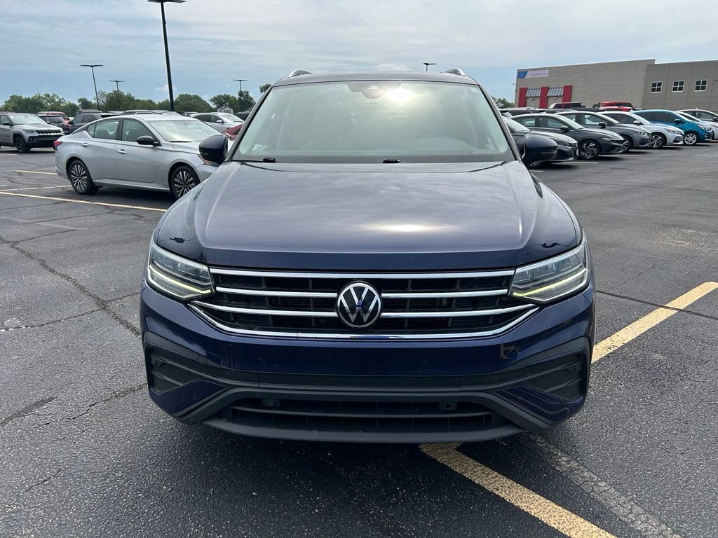 Used 2022 Volkswagen Tiguan SE AWD/4WD image 4