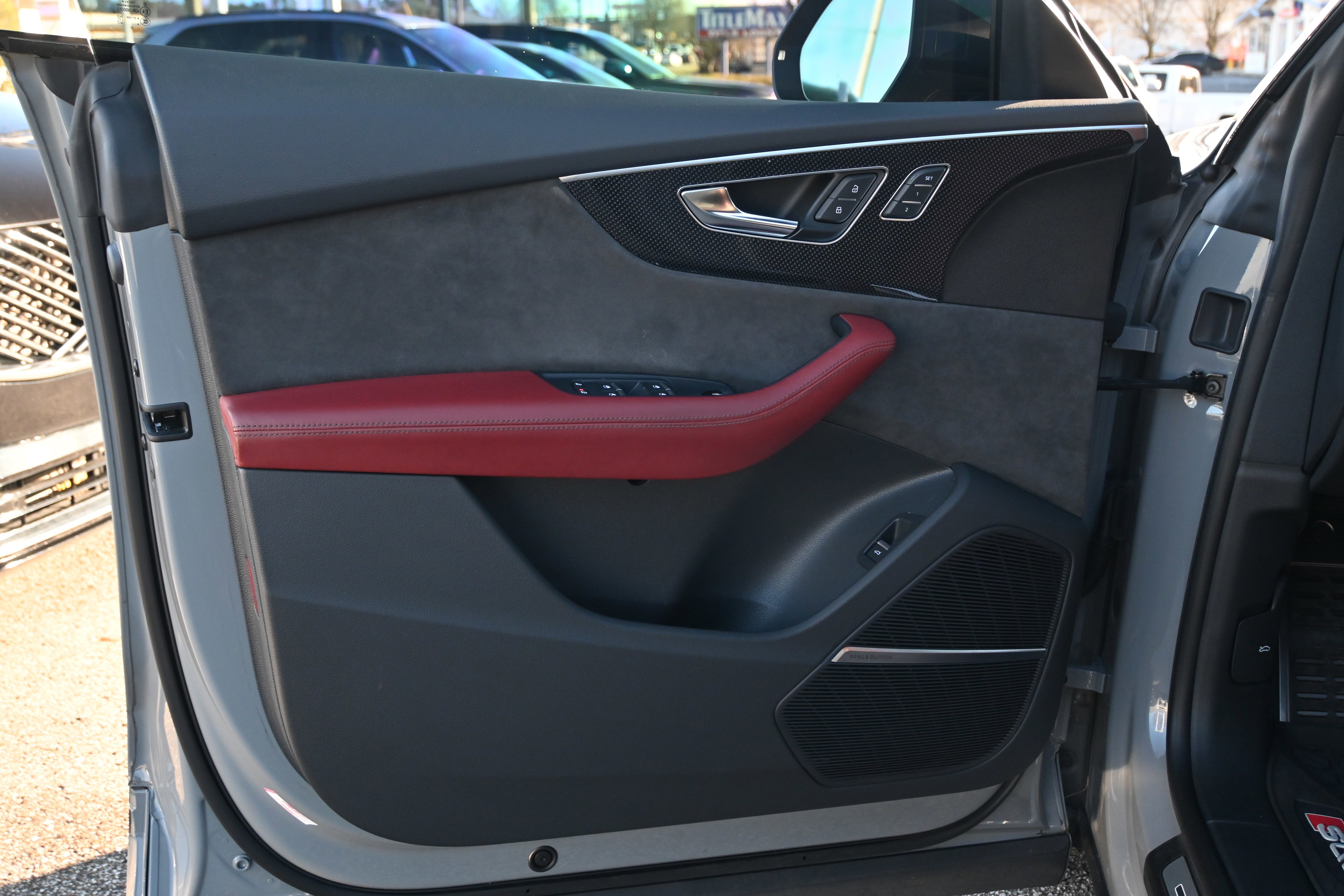 Used 2022 Audi SQ8 Prestige image 28