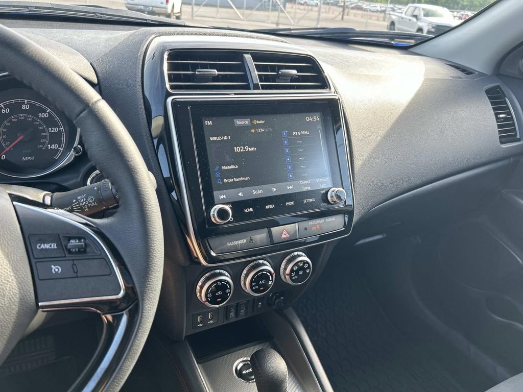 Used 2024 Mitsubishi Outlander Sport SE AWD/4WD image 23