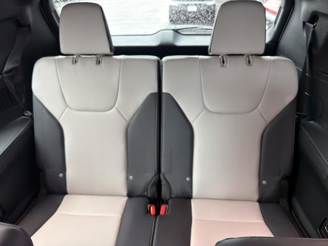 Used 2025 Lexus TX 500h AWD w/ Technology Package image 34