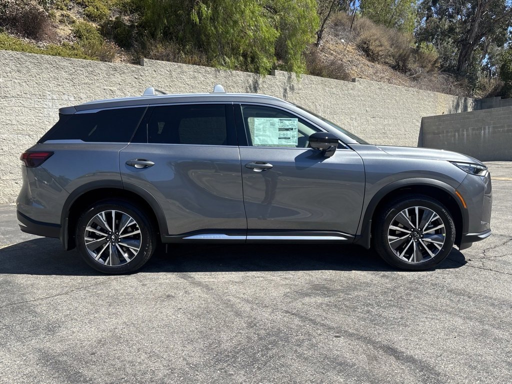 New 2026 INFINITI QX60 Luxe w/ Cargo Package image 2