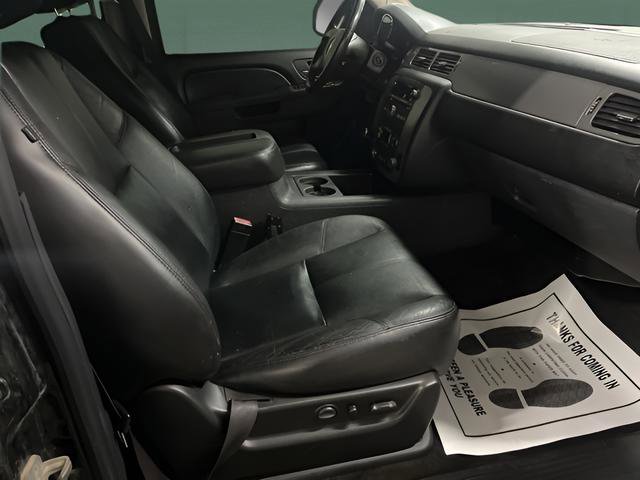 Used 2011 Chevrolet Avalanche LT w/ Luxury Package image 12