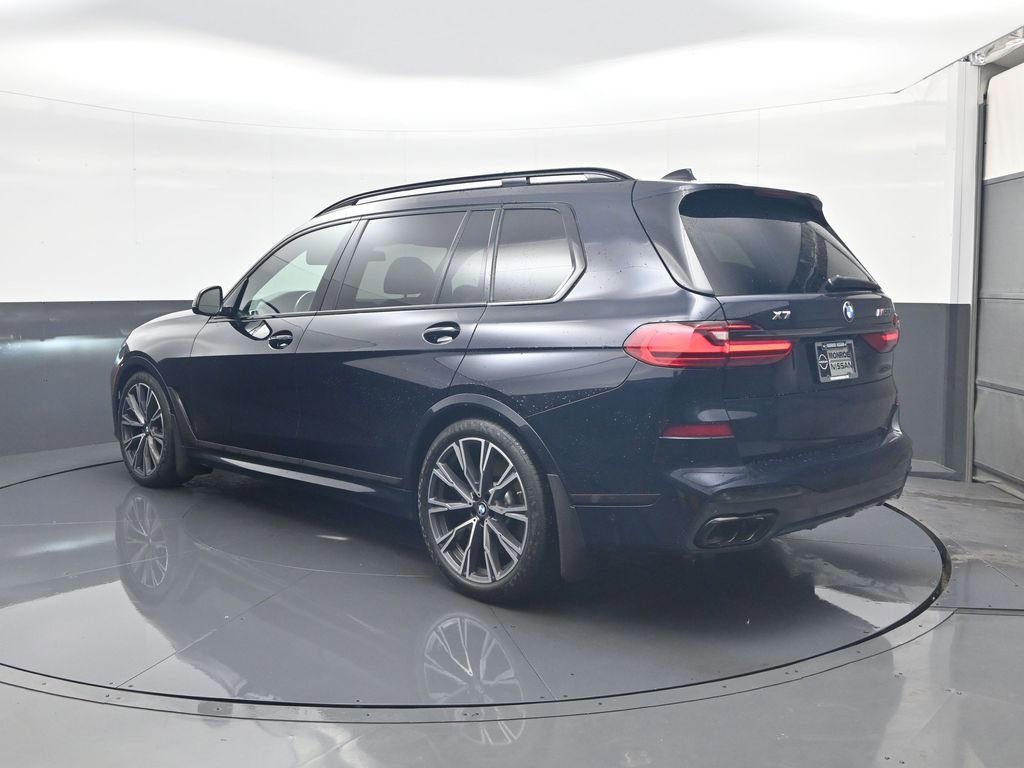 Used 2021 BMW X7 M50i w/ Executive Package image 5