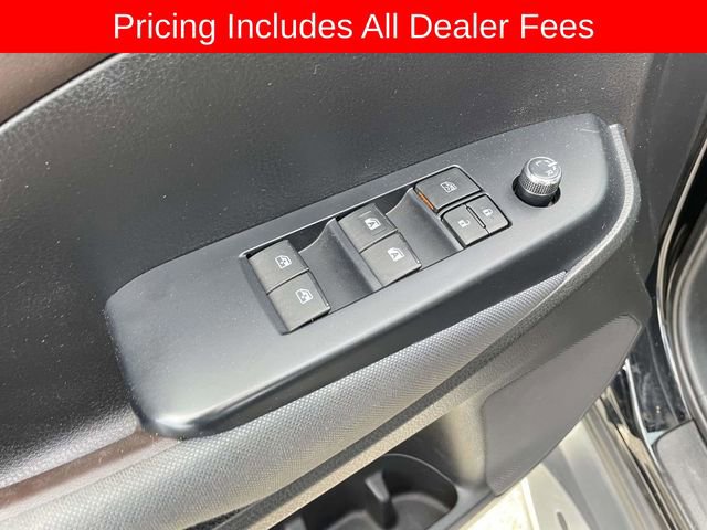 Used 2019 Toyota Highlander LE AWD/4WD image 19