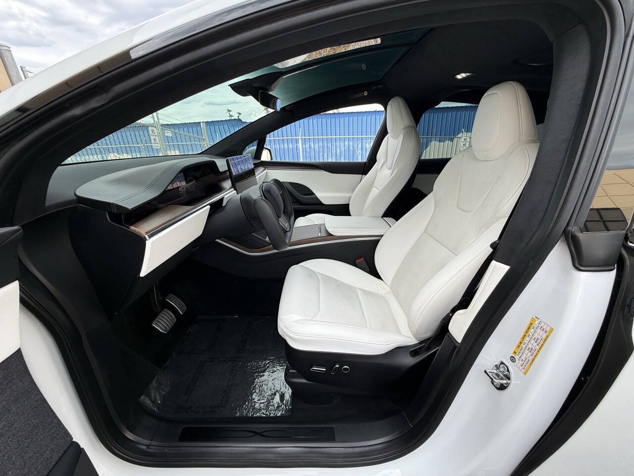 Used 2022 Tesla Model X AWD/4WD image 22