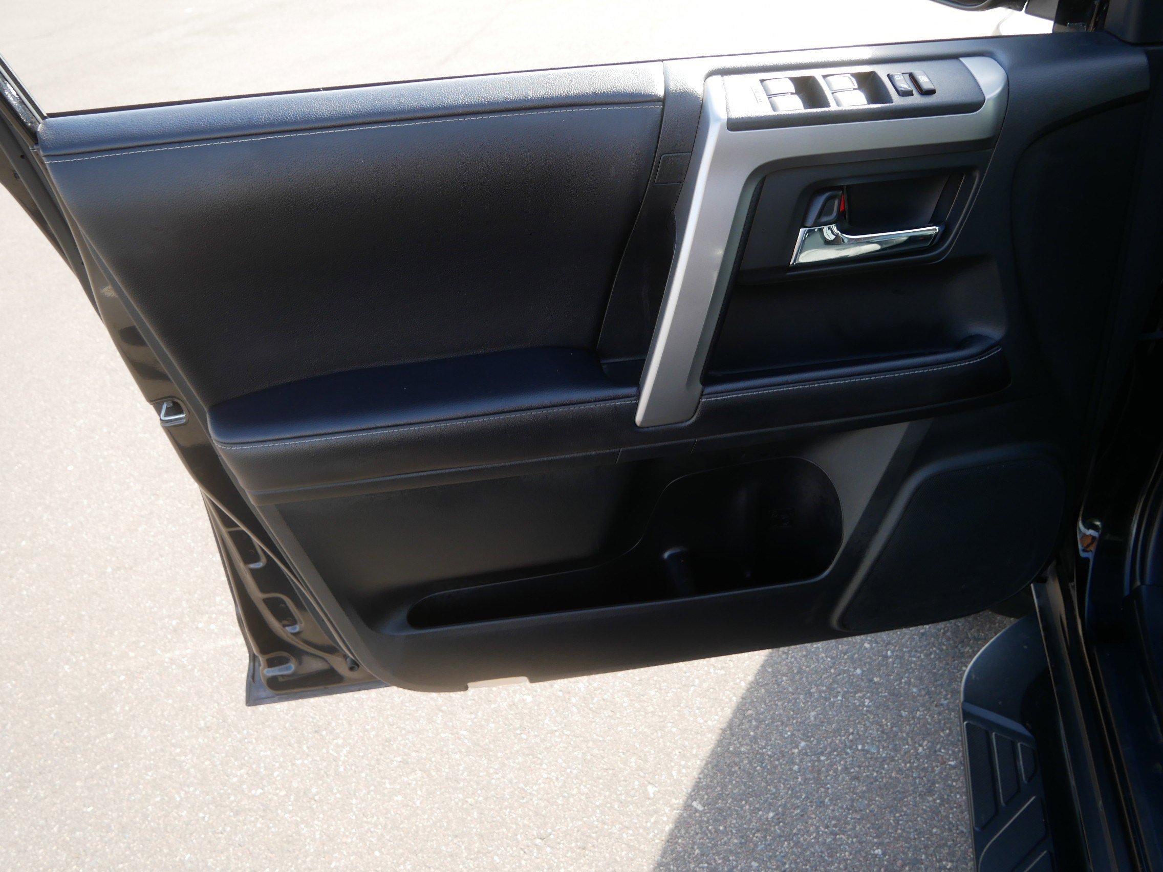 Used 2022 Toyota 4Runner SR5 image 21