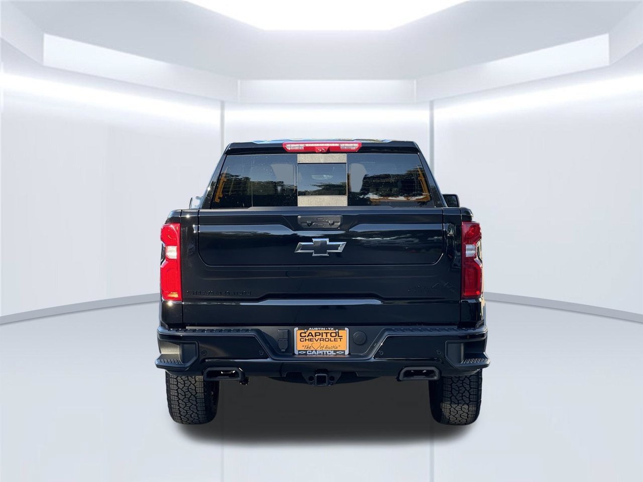 New 2026 Chevrolet Silverado 1500 High Country w/ Midnight Edition AWD/4WD image 4