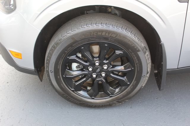 Used 2024 Ford Maverick Lariat w/ Black Appearance Package AWD/4WD image 12
