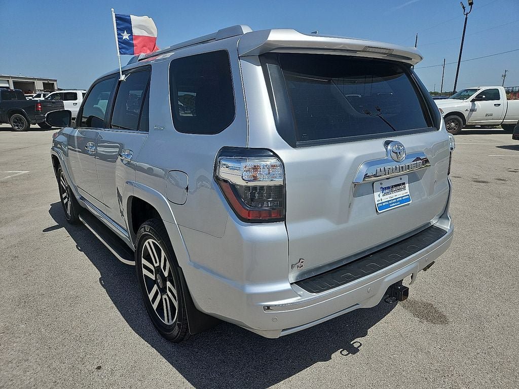 Used 2022 Toyota 4Runner Limited AWD/4WD image 5