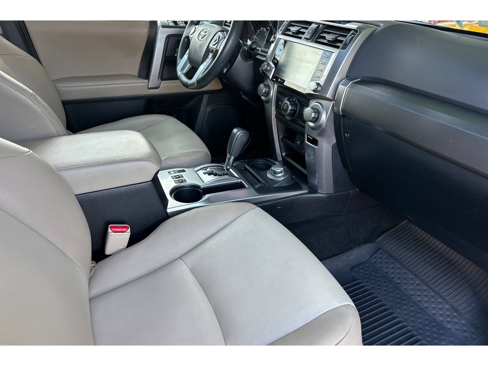 Used 2021 Toyota 4Runner SR5 Premium w/ Moonroof Package AWD/4WD image 18