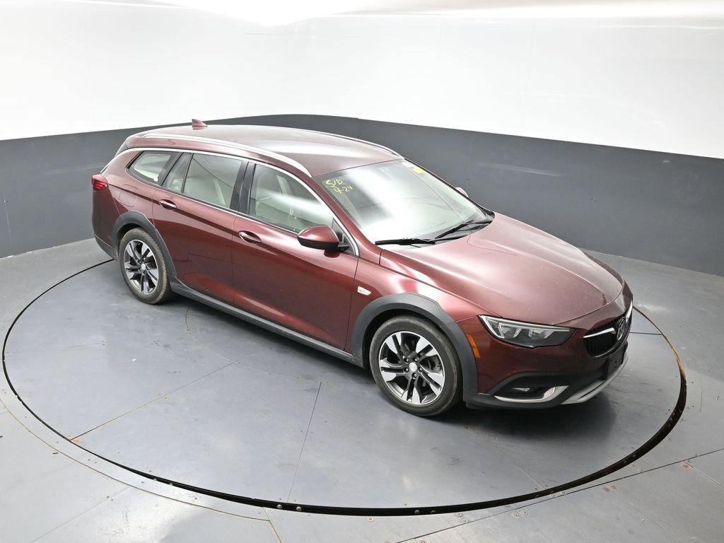 Used 2018 Buick Regal Preferred w/ Sights and Sounds Package AWD/4WD image 17