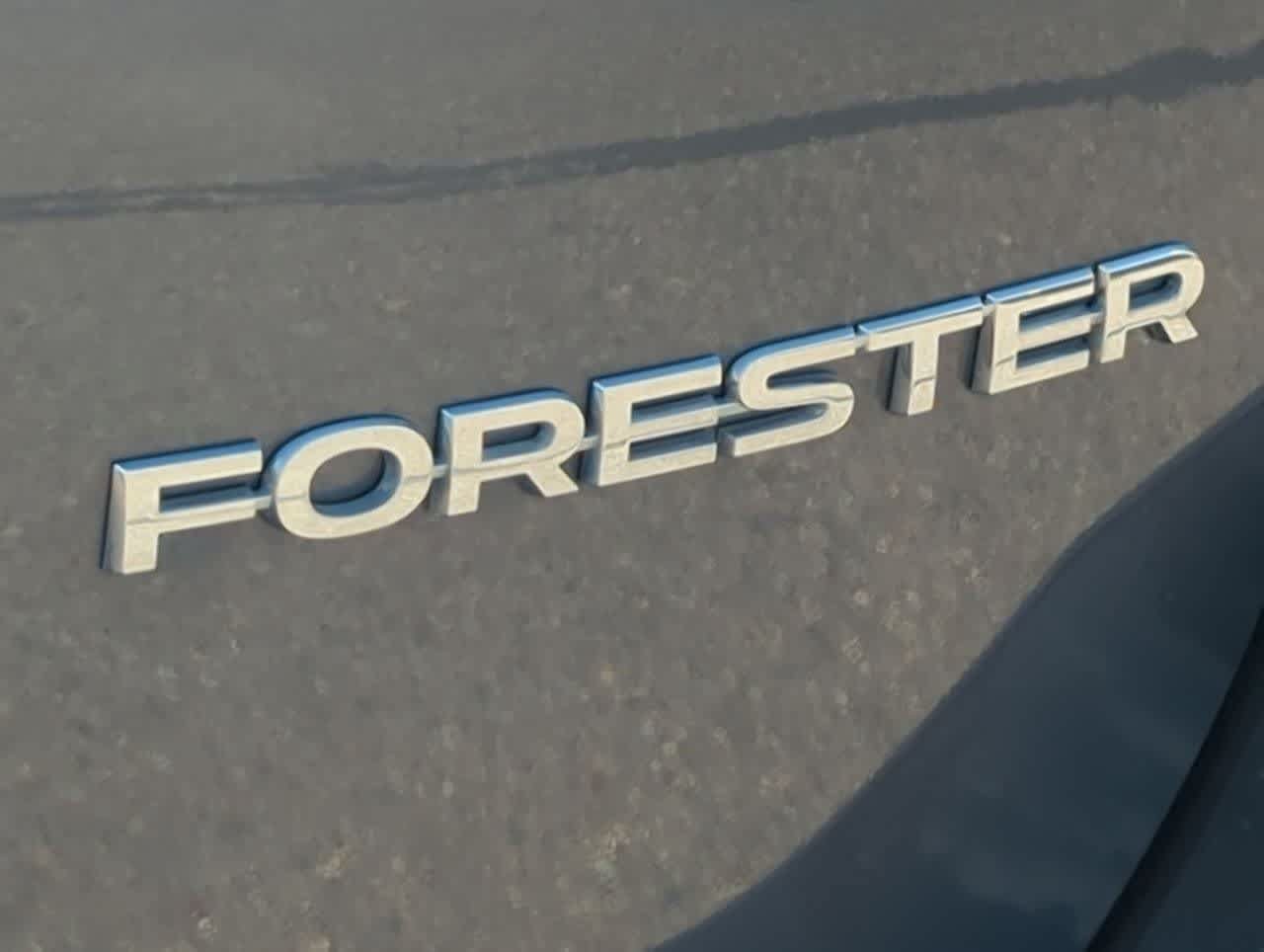 Used 2023 Subaru Forester Premium AWD/4WD image 5
