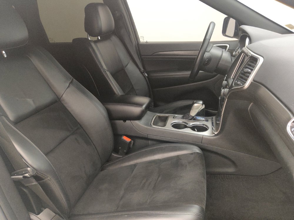 Used 2018 Jeep Grand Cherokee Altitude image 21