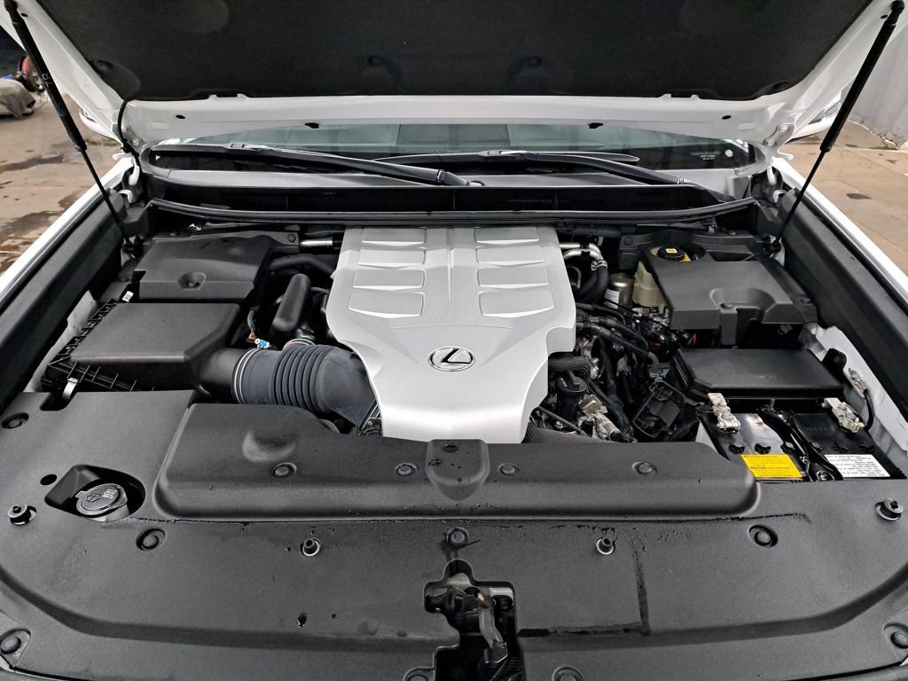 Used 2021 Lexus GX 460 Premium w/ Accessory Package image 18