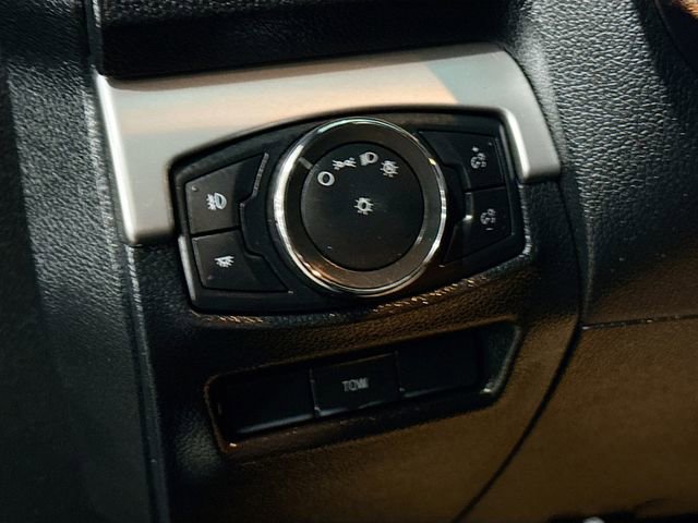 Used 2016 Ford Explorer XLT w/ Equipment Group 202A image 11