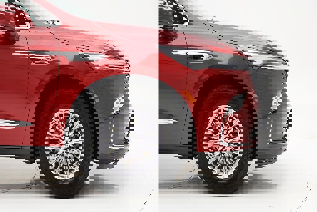 Used 2024 Buick Enclave Premium image 3