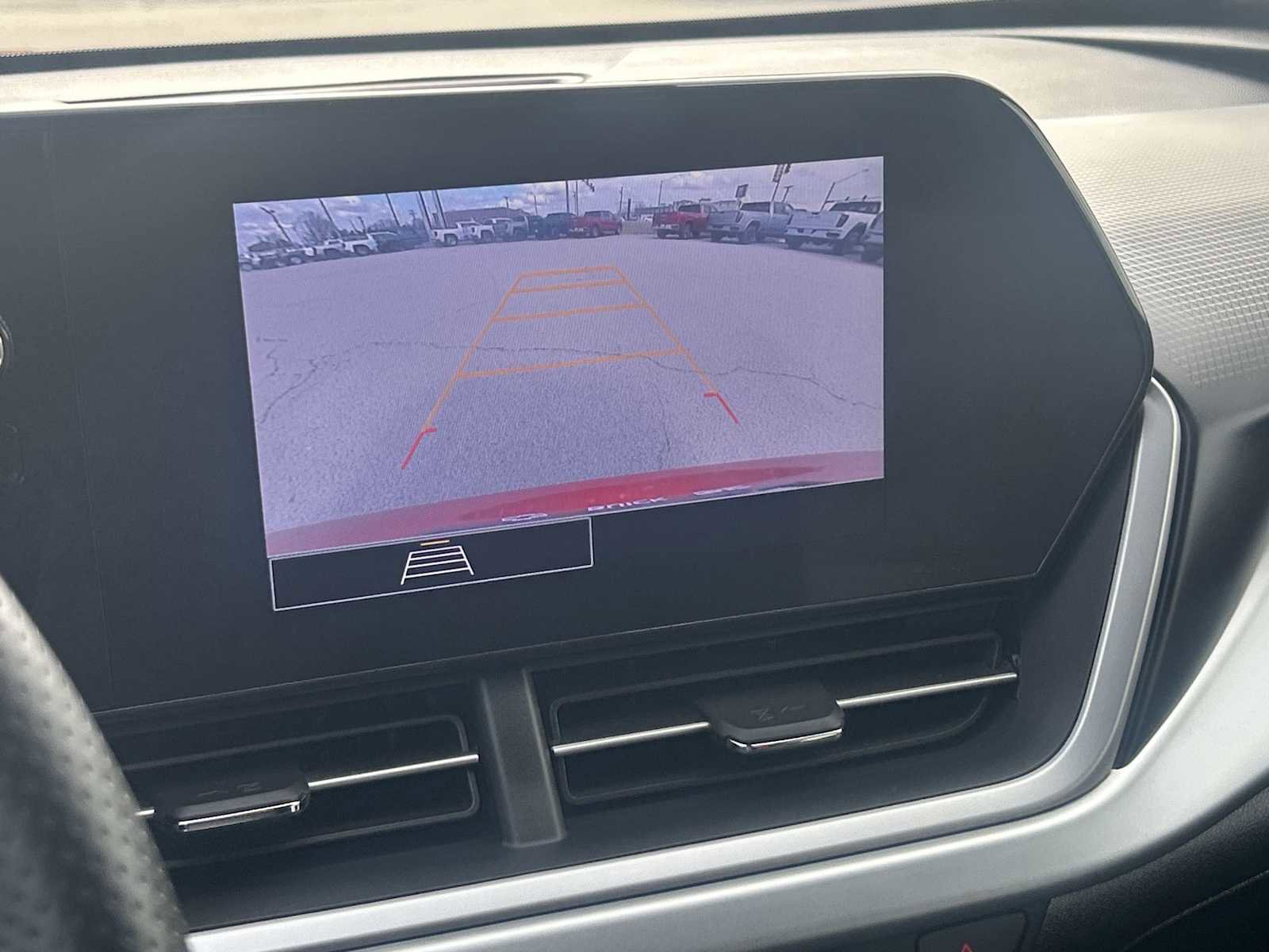 Used 2024 Chevrolet Trax RS w/ Driver Confidence Package image 14