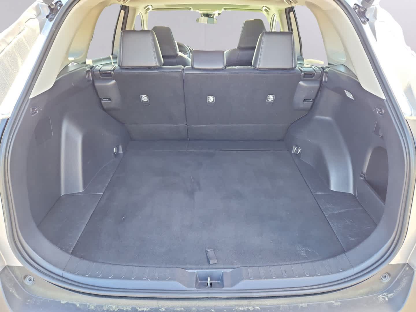 Used 2021 Toyota RAV4 XLE Premium AWD/4WD image 35