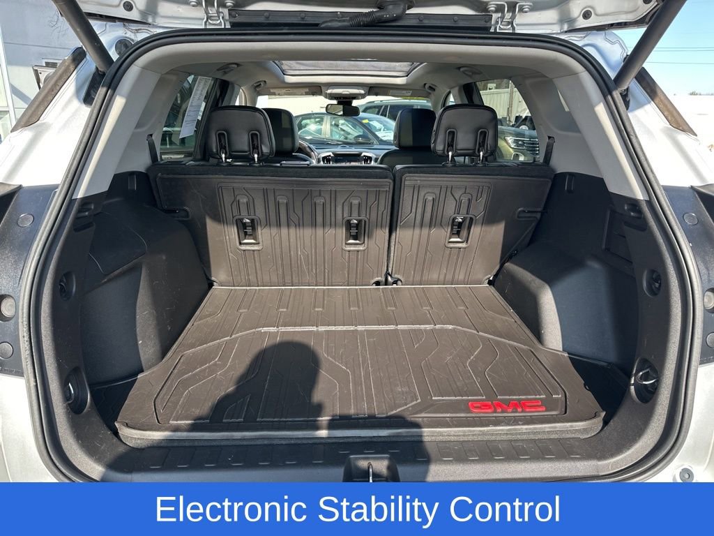 Used 2018 GMC Terrain SLT w/ Infotainment Package II image 29