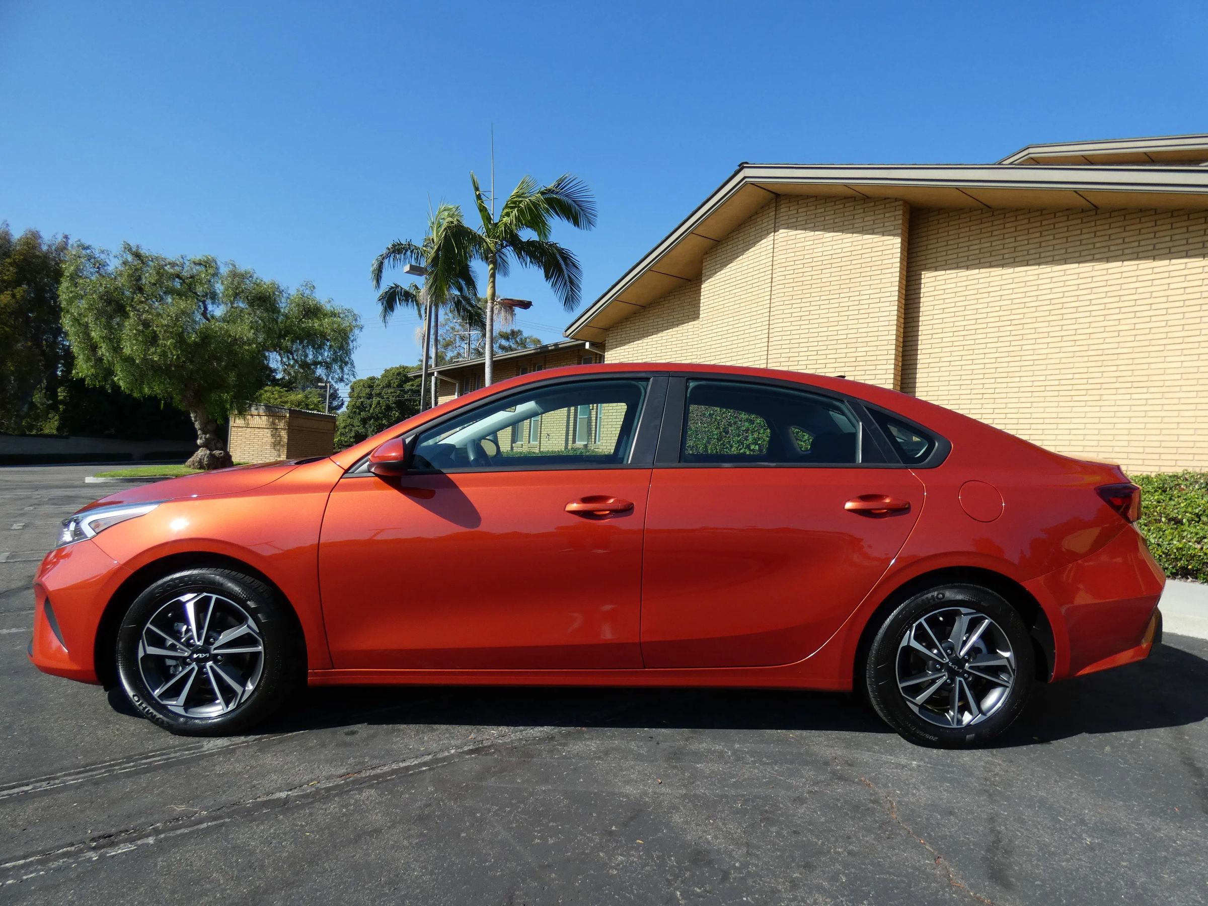 Used 2023 Kia Forte LXS image 14