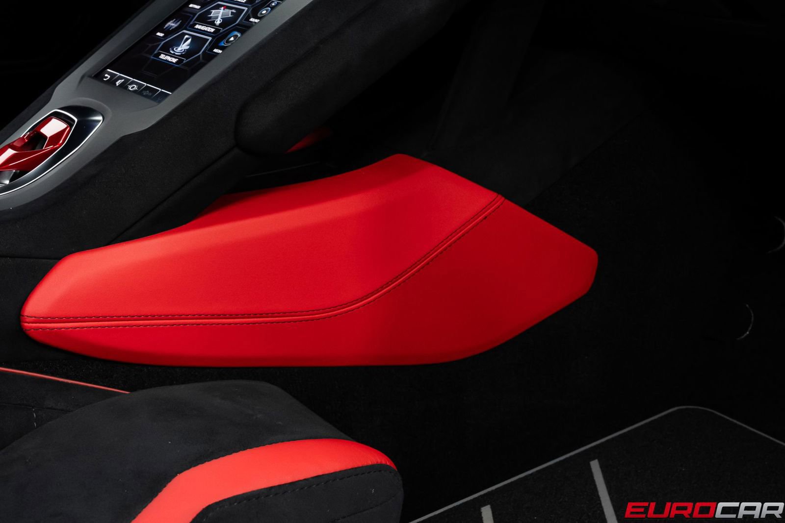 Used 2022 Lamborghini Huracan STO RWD image 37