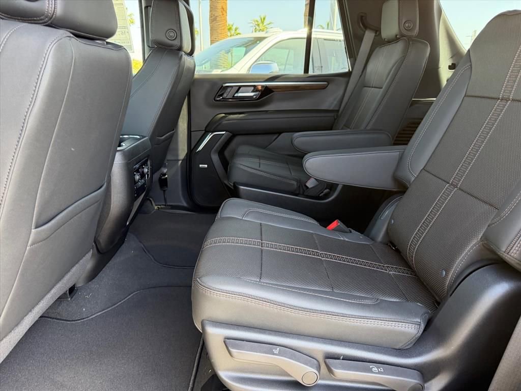 New 2026 Chevrolet Tahoe High Country AWD/4WD image 6