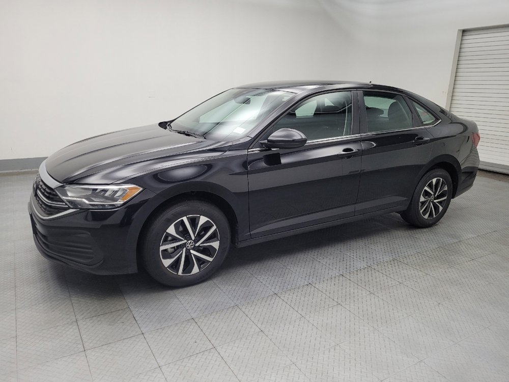 Used 2024 Volkswagen Jetta S image 2