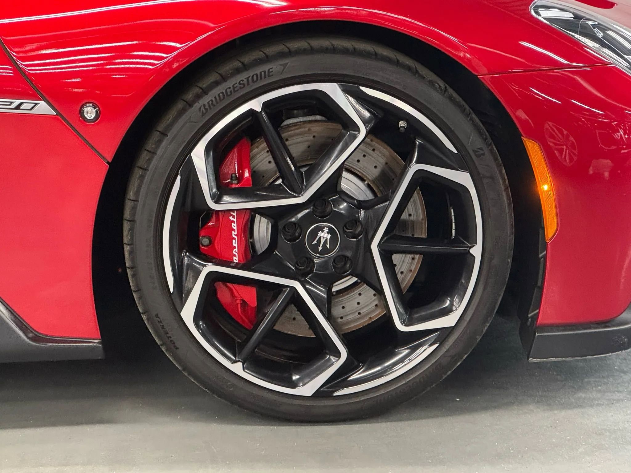 Used 2023 Maserati MC20 Spyder image 30