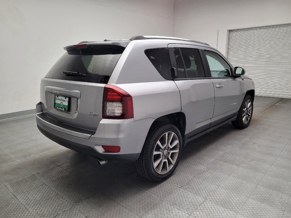 Used 2016 Jeep Compass High Altitude FWD image 9