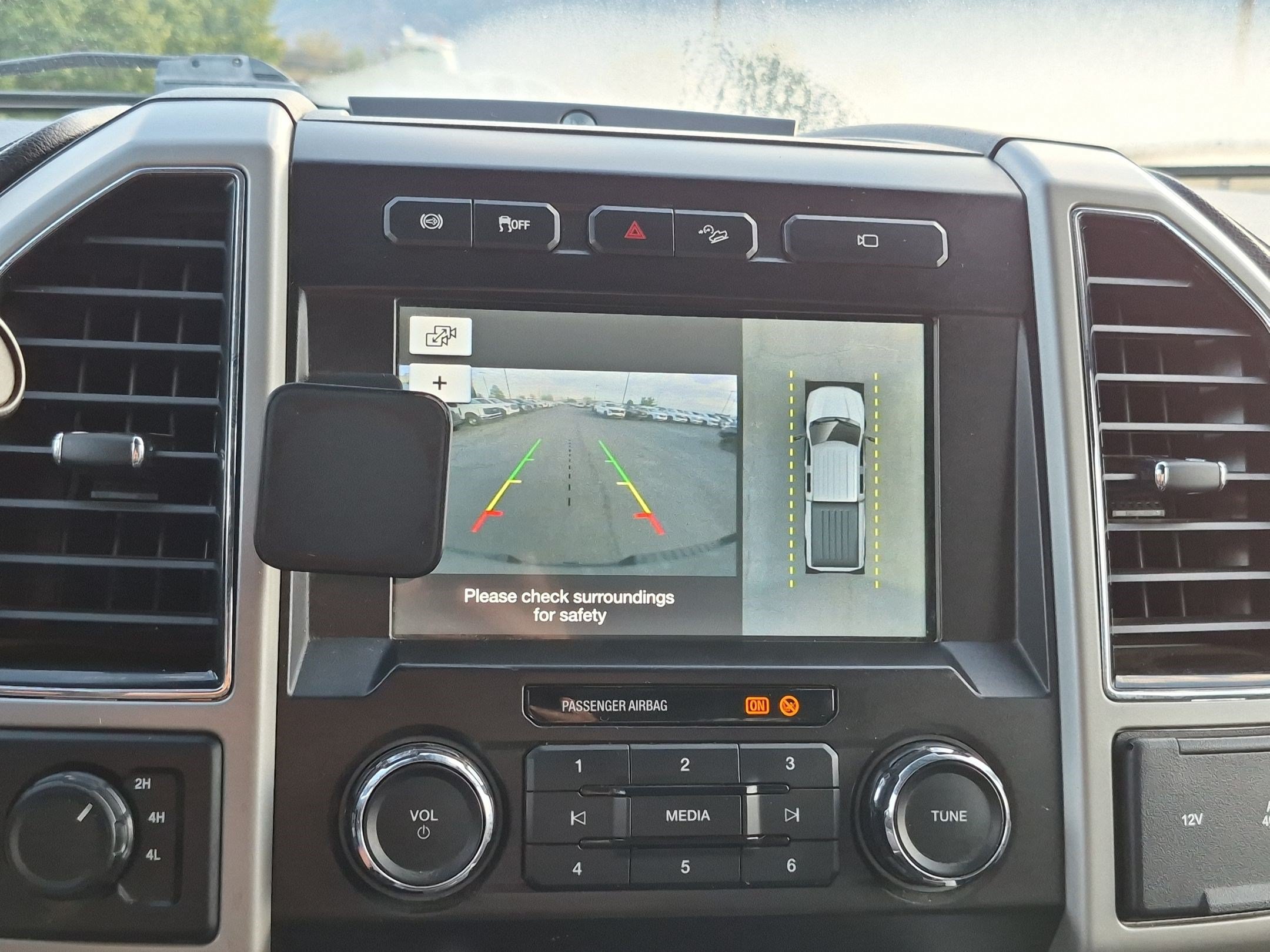 Used 2019 Ford F250 Lariat AWD/4WD image 25