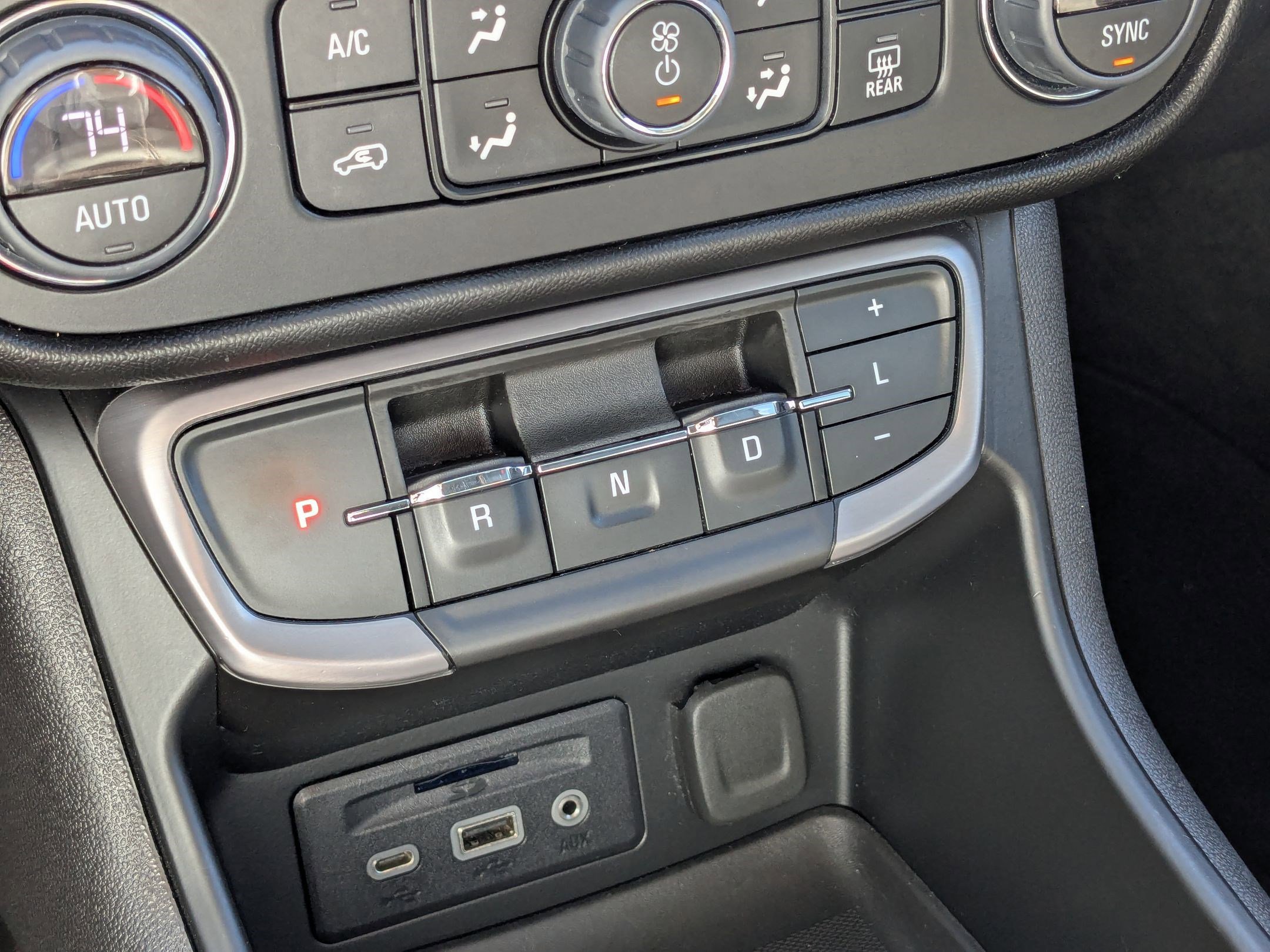 Used 2023 GMC Terrain AT4 image 23