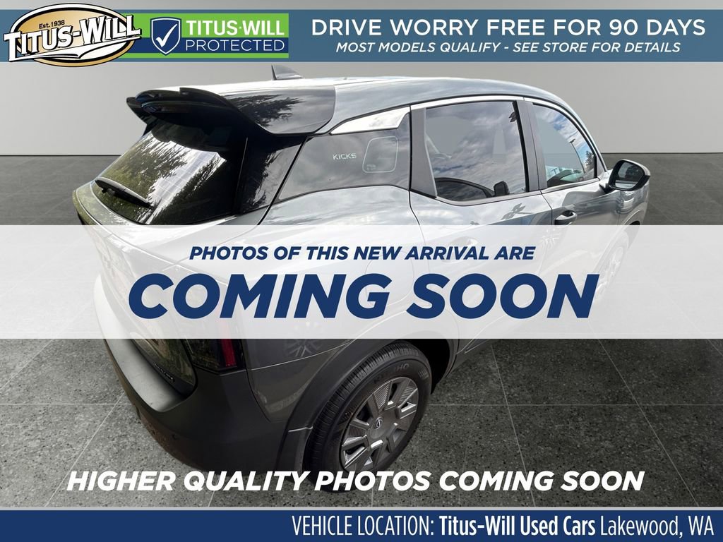 Used 2025 Nissan Kicks S image 4